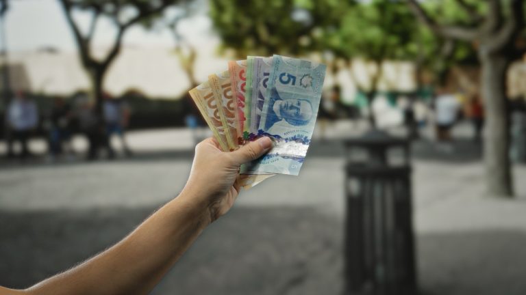 Rate-and-Term vs Cash-Out Refinancing Explained